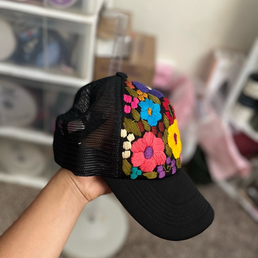 Colorful flower baseball cap